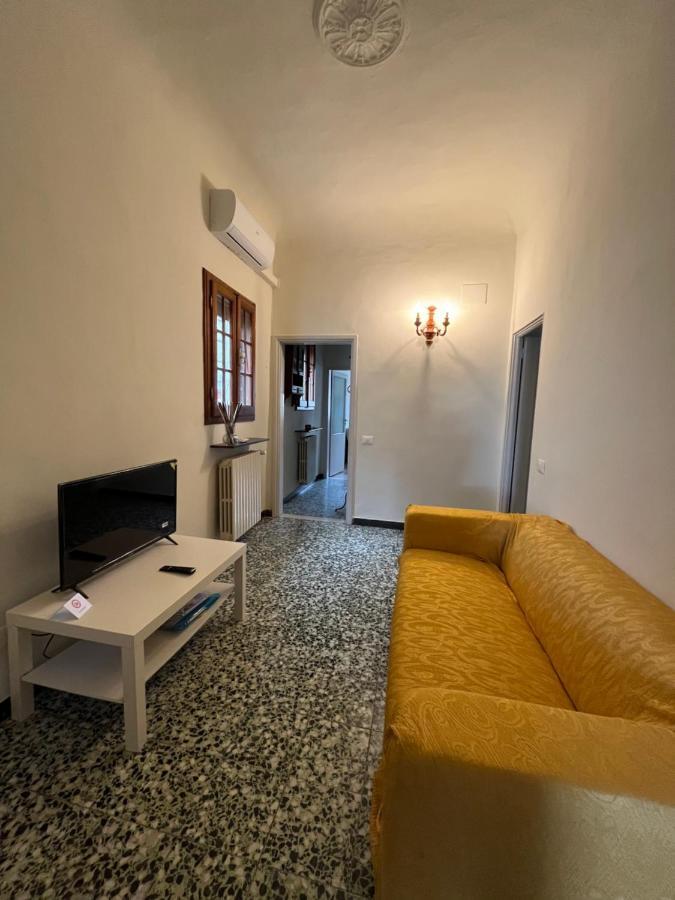 Apartment Dalla Mirella Florence Exterior photo